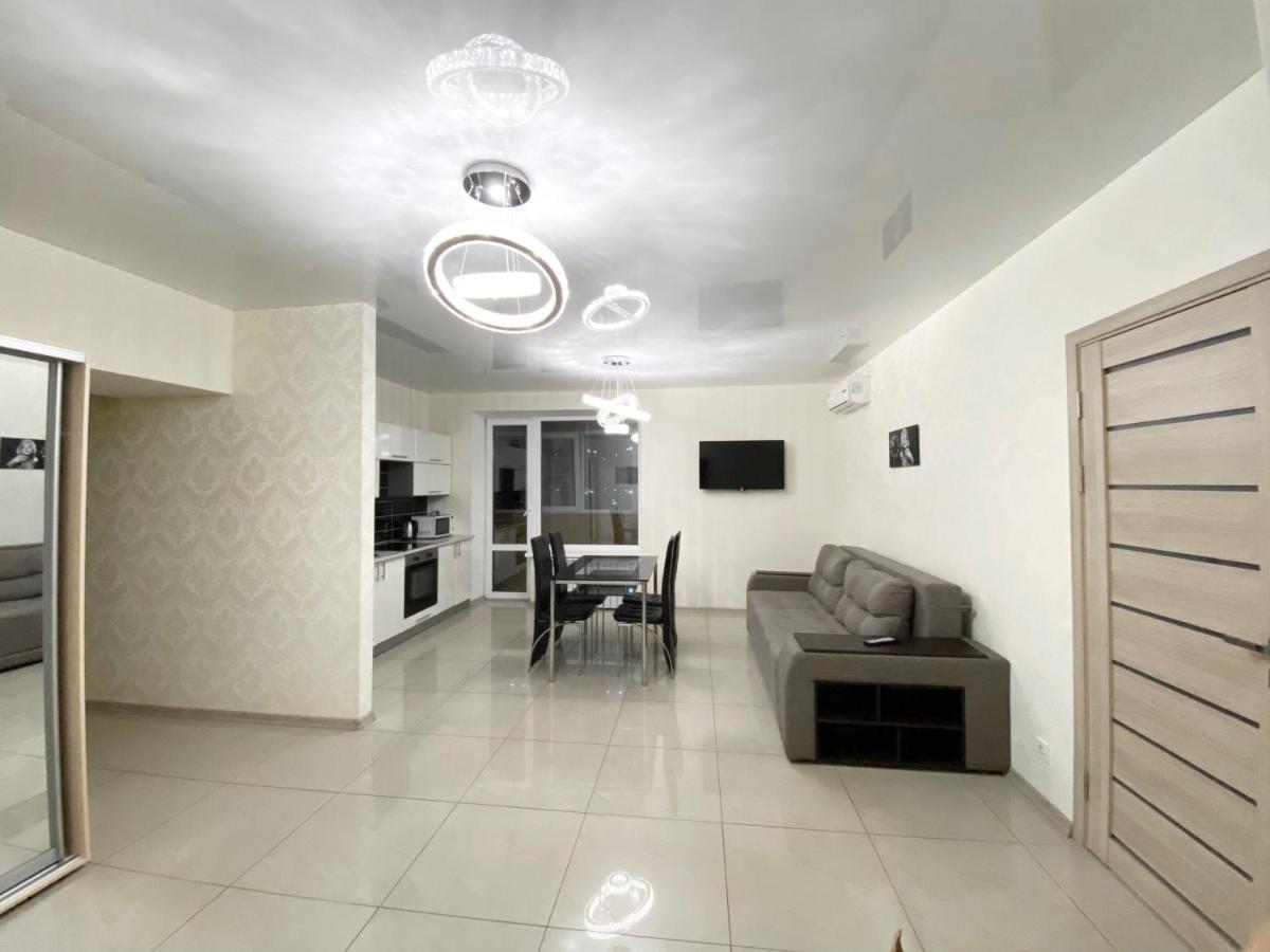 Apartment Lux 3-bedroom In Area Dnipro