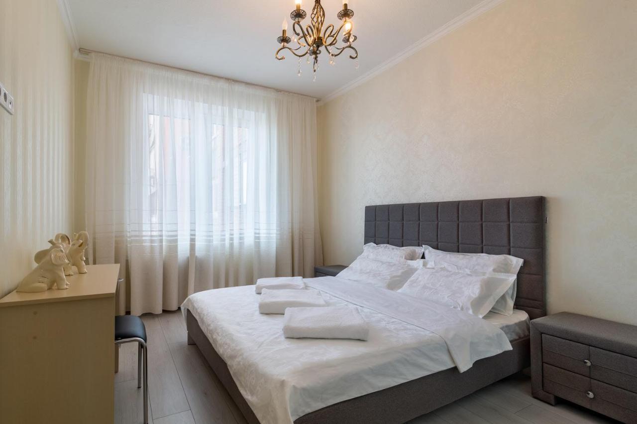 Lux 3-bedroom In Area Apartment Dnipro