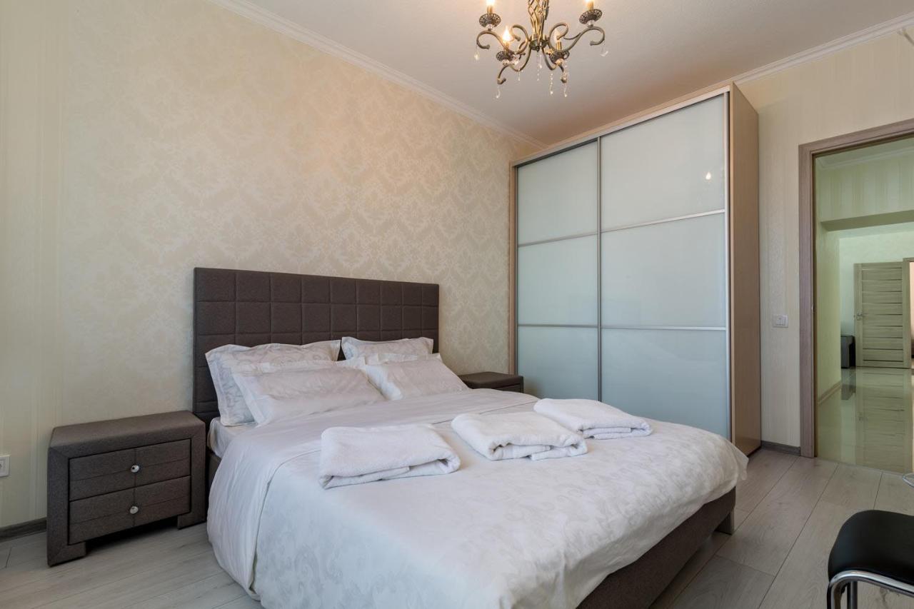 Lux 3-bedroom In Area Dnipro